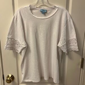 White Lace Sleeve Women's Top Large